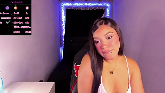 Mariana Hasper  online show from December 20, 2024, 1:36 am