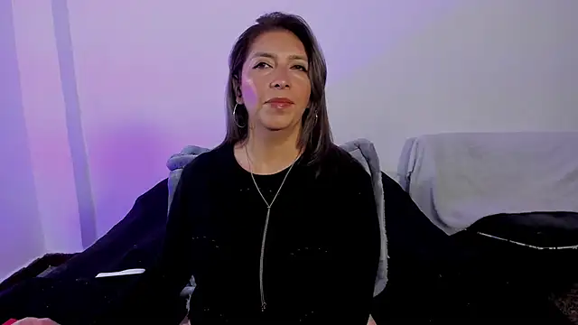 Snapshot of MichelleManson chatting on November 22, 2025, 10:25 am MichelleManson online show from November 22, 2025, 10:25 am