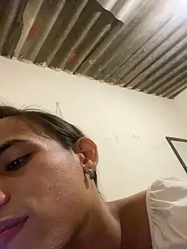 AlexaWarner online show from December 22, 2025, 4:15 pm