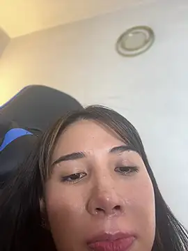 Snapshot of AlessiaVix chatting on March 19, 2025, 9:16 pm AlessiaVix online show from March 19, 2025, 9:16 pm