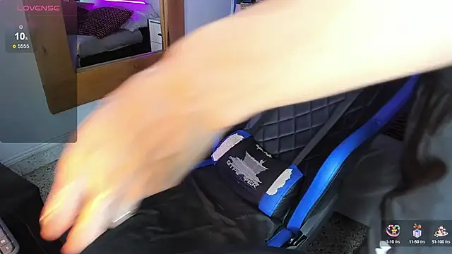 Snapshot of VladHellsing4 chatting on February 9, 2025, 10:11 pm VladHellsing4 online show from February 9, 2025, 10:11 pm