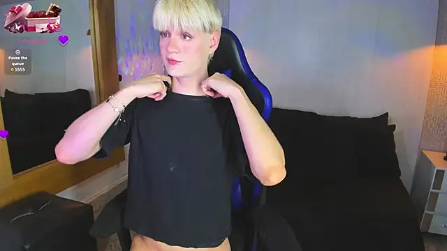 VladHellsing4 online show from April 9, 2026, 2:33 pm