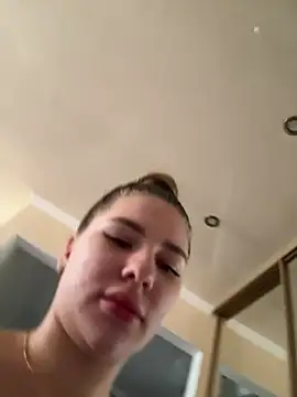 Snapshot of MilaVoxx chatting on January 15, 2025, 11:43 am MilaVoxx online show from January 15, 2025, 11:43 am