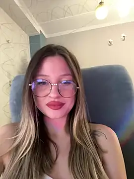 Kimsweet7 online show from December 11, 2024, 7:03 pm