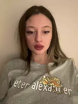 Kimsweet7 online show from December 17, 2024, 9:16 pm