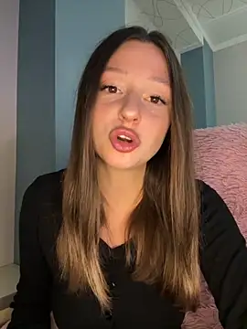 Kimsweet7 online show from October 6, 2025, 6:05 pm