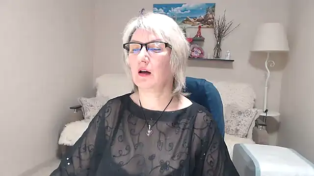 FleurMays online show from April 15, 2026, 11:06 am