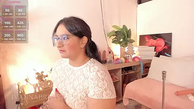 Snapshot of Ivannabreast_Official chatting on December 13, 2025, 11:43 pm Ivannabreast Official online show from December 13, 2025, 11:43 pm