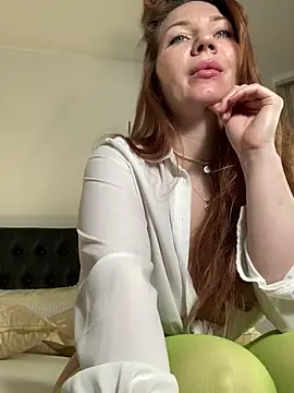 Goddess Squirt  online show from March 19, 2026, 1:20 am