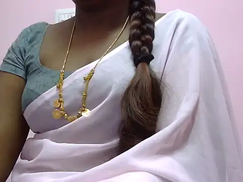 Hot akshara online show from November 7, 2025, 5:57 pm