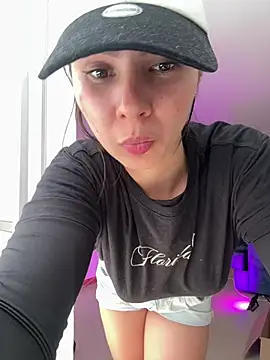 SofiaG  online show from February 4, 2025, 5:12 pm