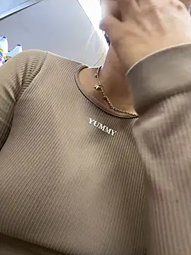 Snapshot of SofiaG_ chatting on January 16, 2026, 11:09 pm SofiaG online show from January 16, 2026, 11:09 pm