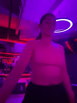 Snapshot of SofiaG_ chatting on February 15, 2026, 6:04 pm SofiaG online show from February 15, 2026, 6:04 pm