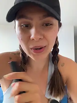 Snapshot of SofiaG_ chatting on February 17, 2026, 7:42 pm SofiaG online show from February 17, 2026, 7:42 pm