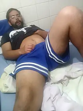 lele9457 online show from October 26, 2025, 12:16 am