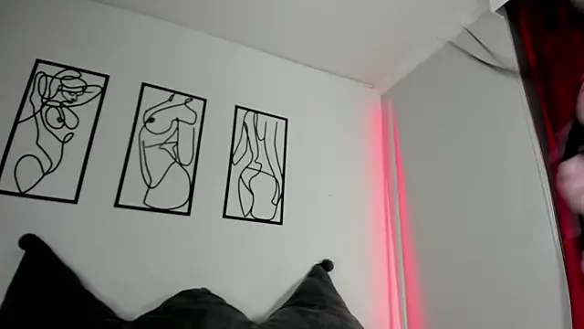 Snapshot of RubyPirsso18 chatting on November 16, 2025, 7:08 pm RubyPirsso18 online show from November 16, 2025, 7:08 pm