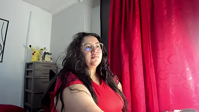 Snapshot of RubyPirsso18 chatting on February 7, 2026, 7:28 pm RubyPirsso18 online show from February 7, 2026, 7:28 pm