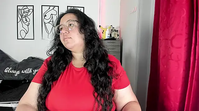 Snapshot of RubyPirsso18 chatting on February 13, 2026, 6:59 pm RubyPirsso18 online show from February 13, 2026, 6:59 pm