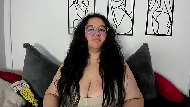 Snapshot of RubyPirsso18 chatting on April 23, 2026, 9:50 pm RubyPirsso18 online show from April 23, 2026, 9:50 pm