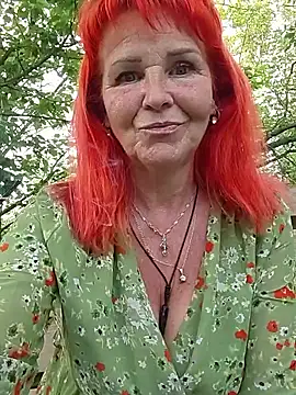 Snapshot of CassandraSandra44 chatting on May 16, 2026, 4:06 pm CassandraSandra44 online show from May 16, 2026, 4:06 pm