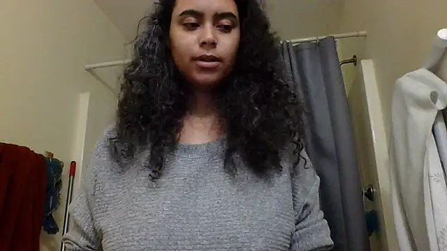 cinnaminnie online show from January 16, 2025, 4:39 pm