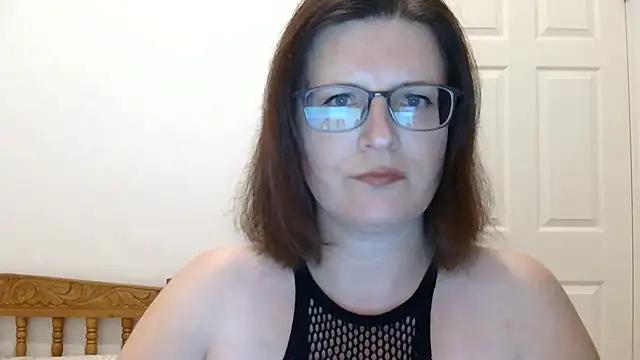 CrimsonMistress online show from December 4, 2025, 10:07 pm