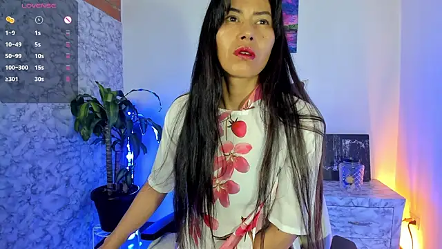 Snapshot of natashaanurak chatting on September 15, 2025, 4:29 pm natashaanurak online show from September 15, 2025, 4:29 pm