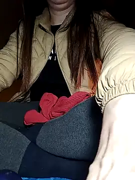 JasminePham online show from December 24, 2024, 9:22 pm