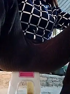 JasminePham online show from January 14, 2025, 7:38 am