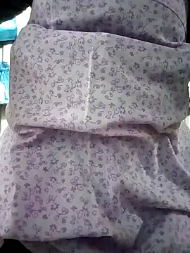 JasminePham online show from February 6, 2025, 4:21 am