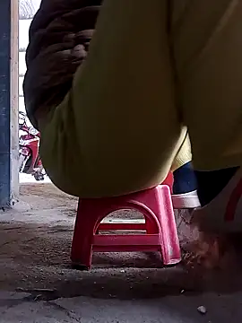 JasminePham online show from February 9, 2025, 4:14 am