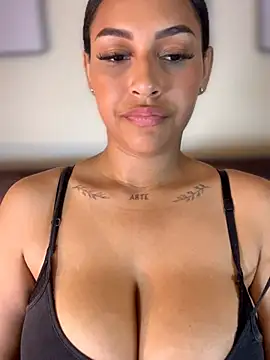 MaverickGray online show from May 8, 2026, 1:27 pm