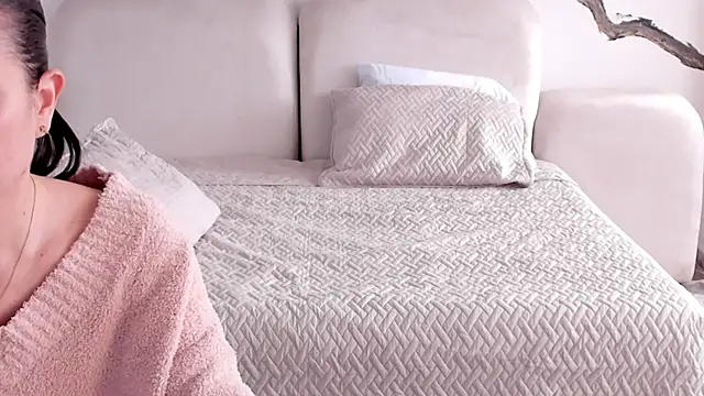 BridgetRodriguez online show from January 23, 2025, 6:35 pm