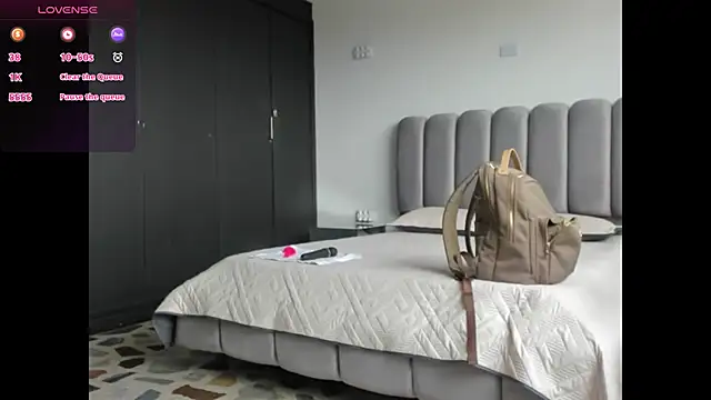 BridgetRodriguez online show from February 18, 2025, 4:26 pm