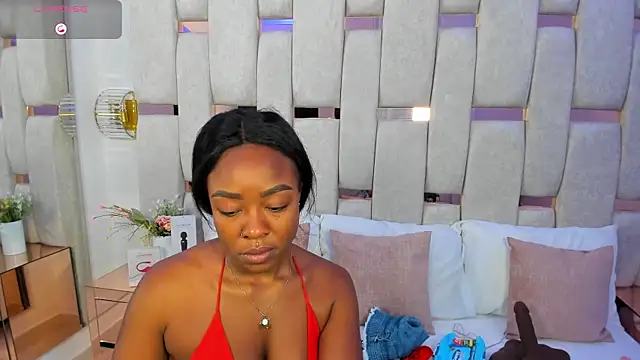 mia schwarz online show from January 17, 2025, 9:39 pm