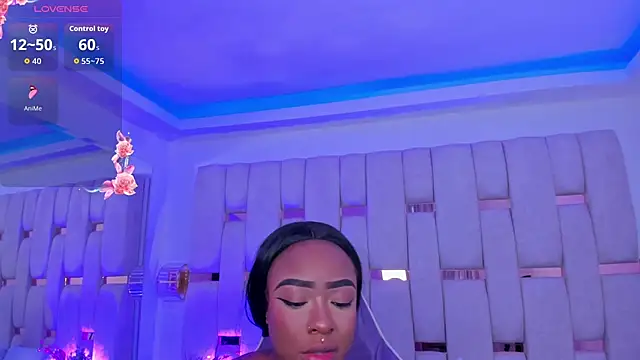 mia schwarz online show from February 12, 2026, 9:43 pm