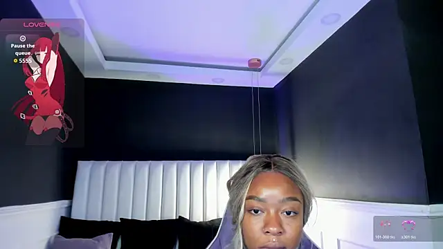 mia schwarz online show from April 7, 2026, 11:43 am