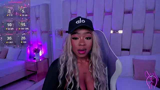 mia schwarz online show from April 13, 2026, 3:12 am