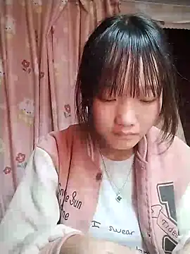 lytamye online show from March 14, 2025, 6:42 am