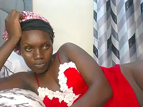 Snapshot of Slimthick900 chatting on February 23, 2025, 10:09 pm Slimthick900 online show from February 23, 2025, 10:09 pm