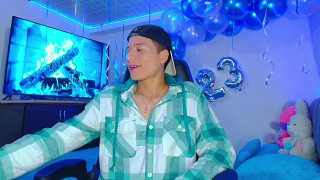 Snapshot of bryamer_19 chatting on January 11, 2025, 1:16 am bryamer 19 online show from January 11, 2025, 1:16 am