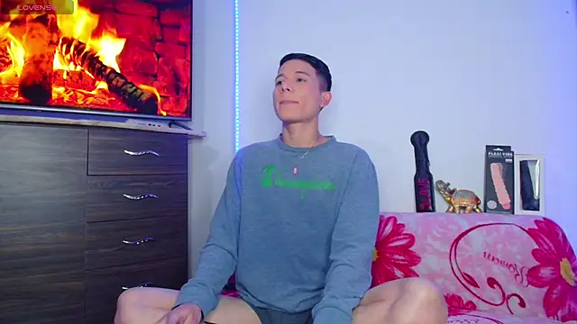 Snapshot of bryamer_19 chatting on January 28, 2025, 1:08 am bryamer 19 online show from January 28, 2025, 1:08 am