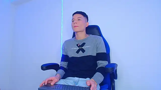 Snapshot of bryamer_19 chatting on February 5, 2025, 1:47 am bryamer 19 online show from February 5, 2025, 1:47 am