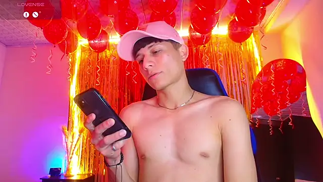 Snapshot of bryamer_19 chatting on September 12, 2025, 7:47 pm bryamer 19 online show from September 12, 2025, 7:47 pm