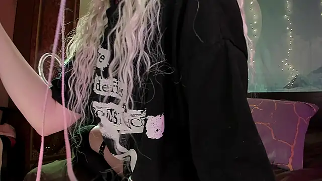 Natural pussy online show from December 22, 2024, 1:22 pm