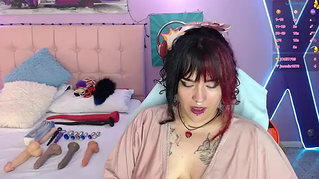 Snapshot of Ruby_Skywalker_ chatting on December 28, 2024, 3:04 am Ruby Skywalker online show from December 28, 2024, 3:04 am