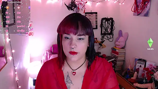 Snapshot of Ruby_Skywalker_ chatting on March 12, 2025, 8:10 pm Ruby Skywalker online show from March 12, 2025, 8:10 pm