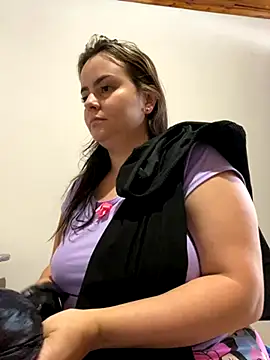 Im Amelia online show from September 9, 2025, 2:27 pm