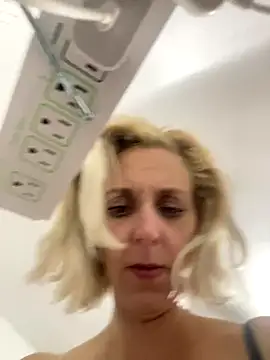 Snapshot of degiggxxx chatting on September 9, 2025, 1:49 am degiggxxx online show from September 9, 2025, 1:49 am