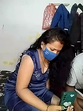 Snapshot of YRIMA1995 chatting on February 1, 2025, 6:21 am YRIMA1995 online show from February 1, 2025, 6:21 am